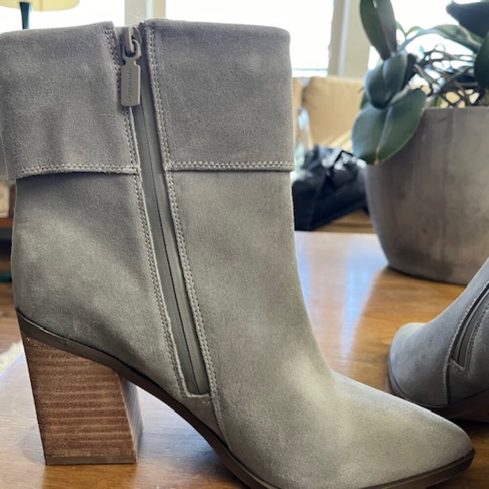 Blondo Waterproof Suede Boots - Brand New! - Picture 7 of 8